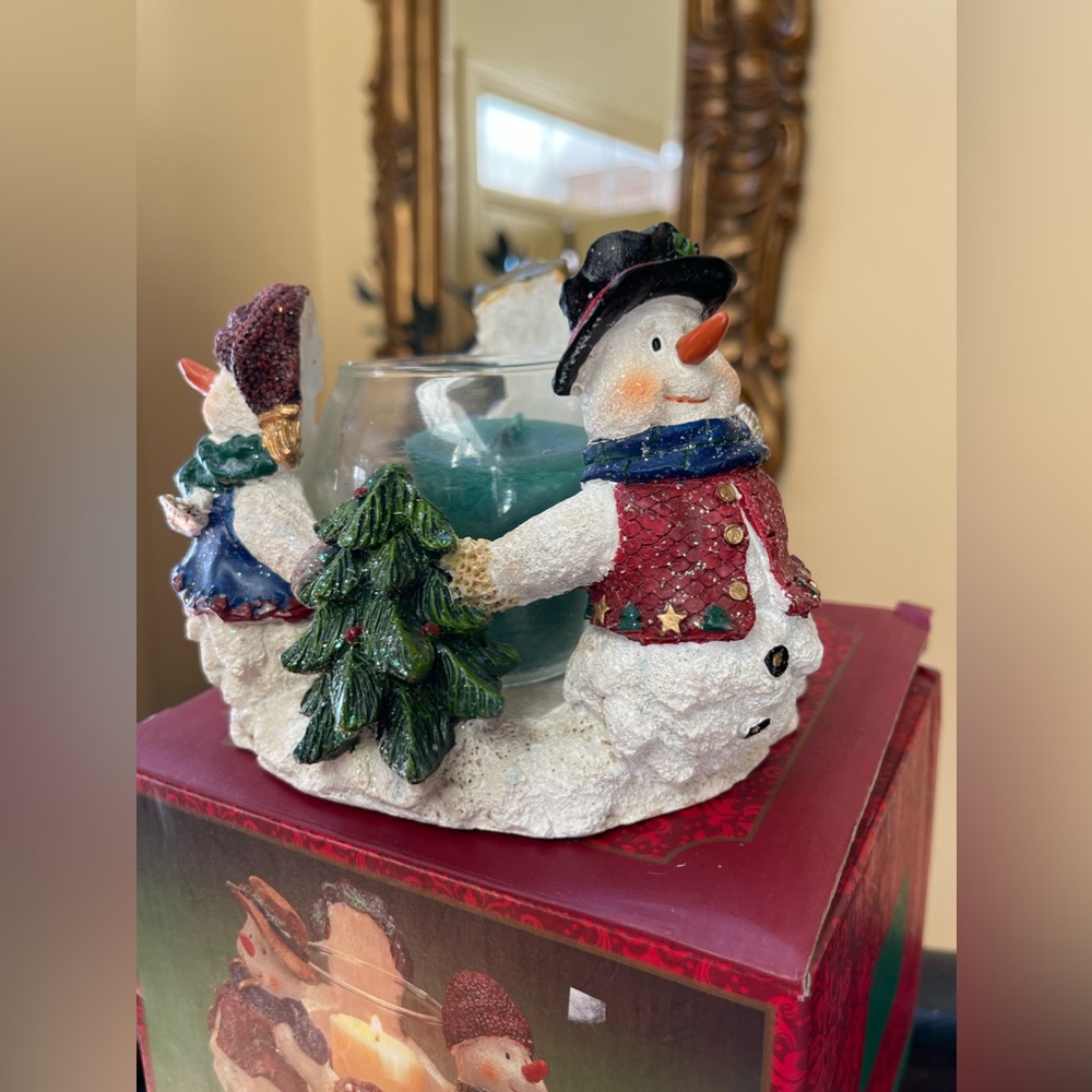 Christmas Fantasy Ltd Wonderland Snowman Collection Family Votive Ring 
New